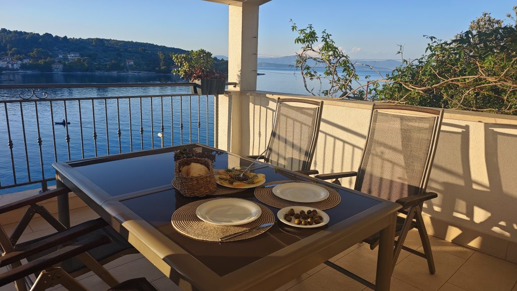 Dinner auf der Terrasse